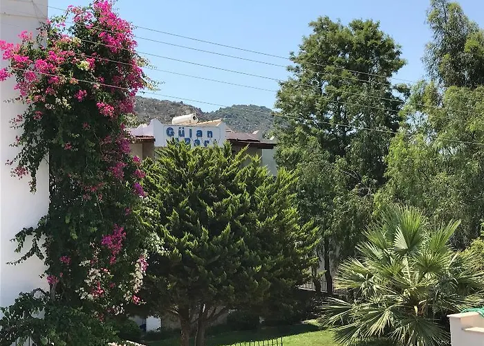 Gulan Hotel