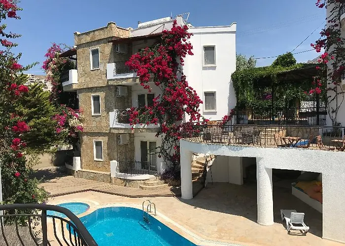Gulan Hotel