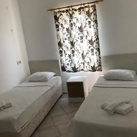 Gulan Hotell *